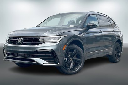Used 2024 Volkswagen Tiguan SE R-Line