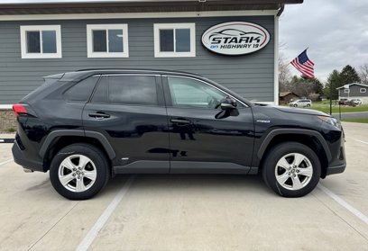 Used 2021 Toyota RAV4 LE