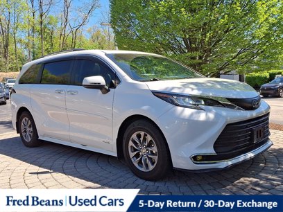 Used 2021 Toyota Sienna XLE