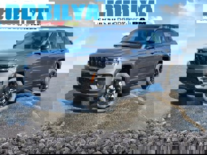 New 2025 Jeep Grand Cherokee Altitude