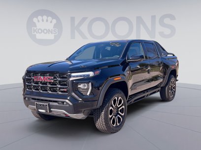 New 2025 GMC Canyon AT4 w/ Nightfall Edition