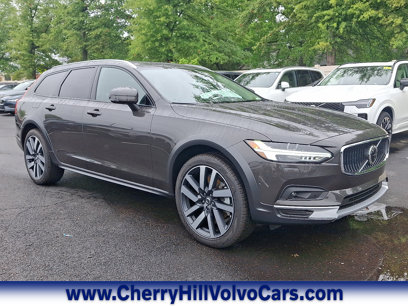 New 2026 Volvo V90 B6 Cross Country Ultra w/ Protection Package Premier