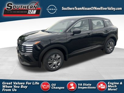 New 2025 Nissan Kicks S