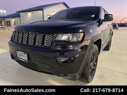 Used 2019 Jeep Grand Cherokee Altitude