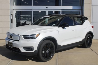 Used 2021 Volvo XC40 P8 Recharge w/ Advanced Package