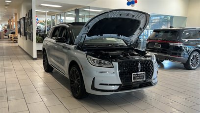 New 2025 Lincoln Corsair Reserve w/ Equipment Group 202A