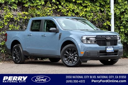 New 2024 Ford Maverick Lariat w/ Black Appearance Package