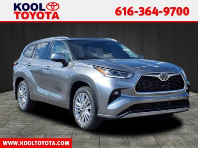 New 2025 Toyota Highlander Platinum