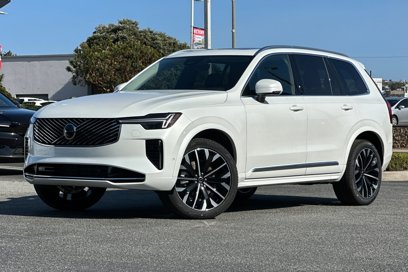 New 2025 Volvo XC90 B6 Plus w/ Protection Package Premier