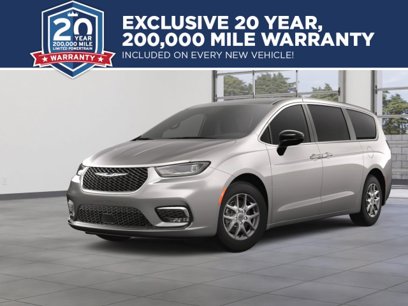 New 2025 Chrysler Pacifica Select