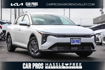 New 2025 Kia K4 LX