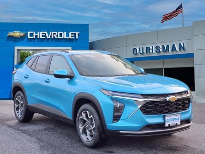 New 2025 Chevrolet Trax LT w/ Sunroof Package