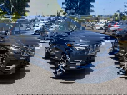 Certified 2025 Volvo XC90 T8 Ultra