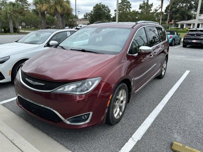Used 2019 Chrysler Pacifica Limited w/ Advanced Safetytec Group