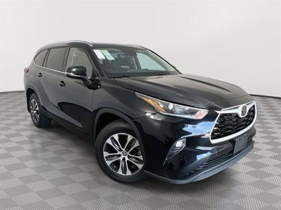 Used 2021 Toyota Highlander XLE