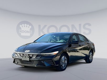 New 2025 Hyundai Elantra Blue