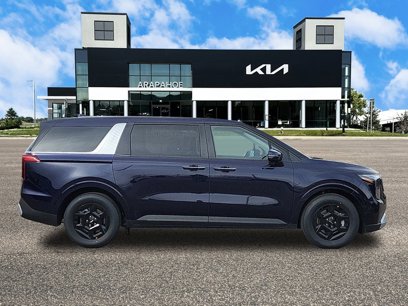 New 2025 Kia Carnival