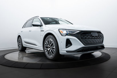 New 2024 Audi Q8 e-tron Premium Plus