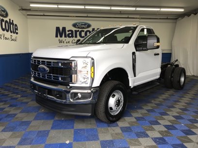 New 2025 Ford F350 XL w/ XL Chrome Package