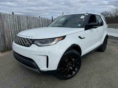 New 2025 Land Rover Discovery S
