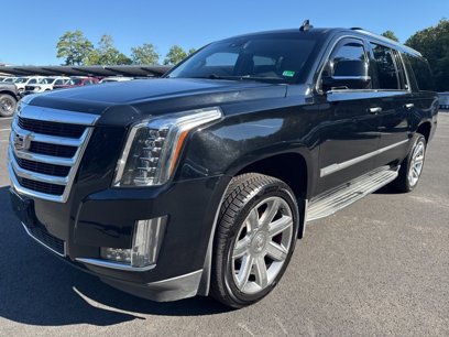 Used 2016 Cadillac Escalade ESV Luxury