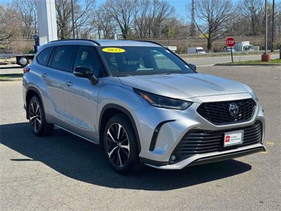 Certified 2022 Toyota Highlander XSE