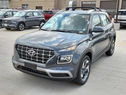 New 2025 Hyundai Venue SEL