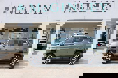 Certified 2021 Jeep Cherokee Latitude Lux w/ Comfort/Convenience Group