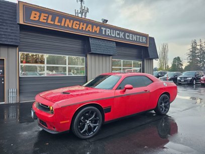 Used 2016 Dodge Challenger SXT