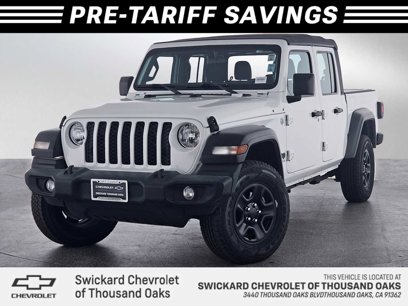 Used 2020 Jeep Gladiator Sport w/ Trailer Tow Package