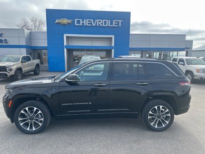 Used 2022 Jeep Grand Cherokee Overland w/ Advanced Protech Group III