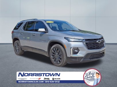Used 2023 Chevrolet Traverse RS