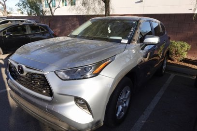 Certified 2023 Toyota Highlander LE