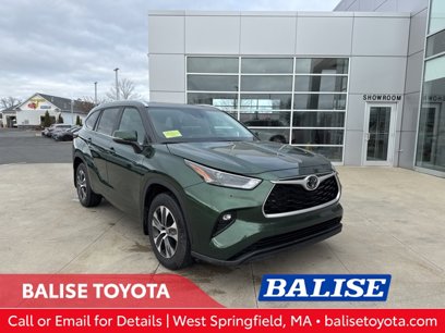 Used 2023 Toyota Highlander XLE