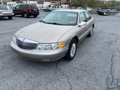 Used 2002 Lincoln Continental