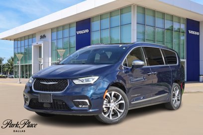 Used 2021 Chrysler Pacifica Pinnacle
