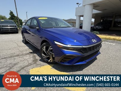 New 2025 Hyundai Elantra SEL