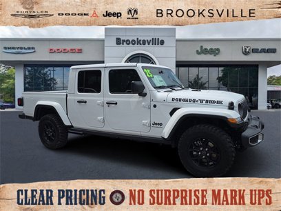 New 2025 Jeep Gladiator Sport