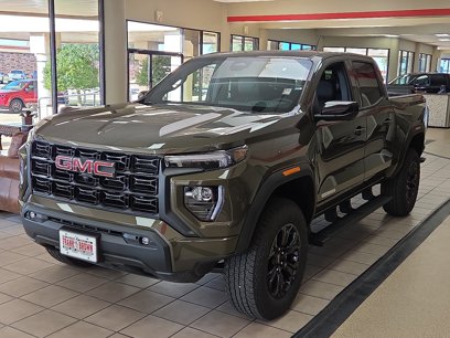 New 2025 GMC Canyon Elevation w/ Convenience Package