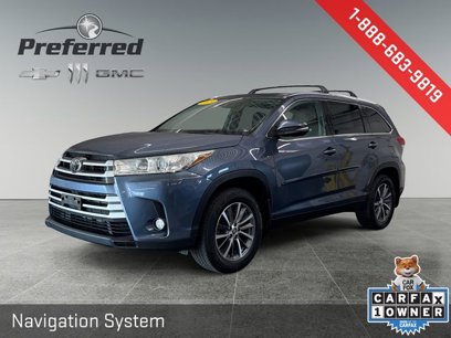 Used 2019 Toyota Highlander SE