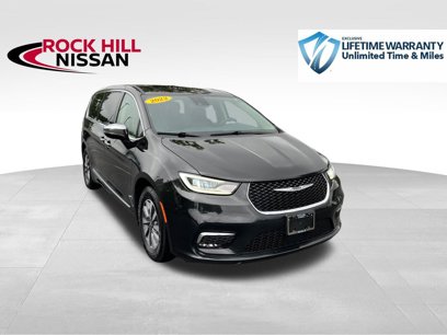 Used 2023 Chrysler Pacifica Limited