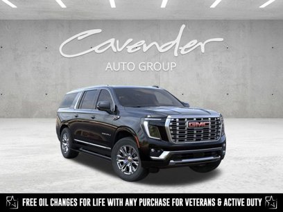 New 2025 GMC Yukon XL Denali w/ Sun & Power Step Package