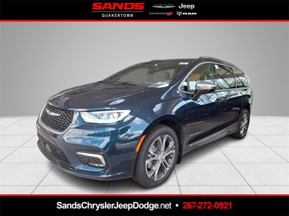 New 2025 Chrysler Pacifica Pinnacle