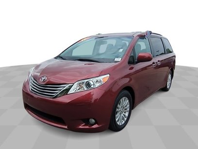Used 2017 Toyota Sienna XLE