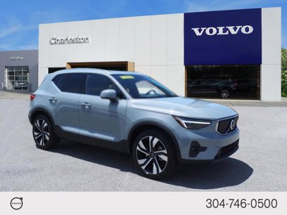New 2025 Volvo XC40 B5 Ultra w/ Climate Package