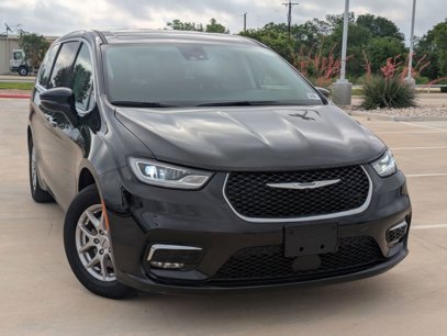 Used 2024 Chrysler Pacifica Touring-L