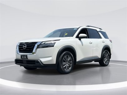 Used 2024 Nissan Pathfinder SV