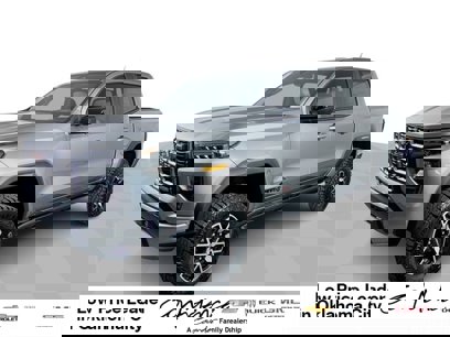 New 2025 GMC Canyon AT4 w/ AT4X Package