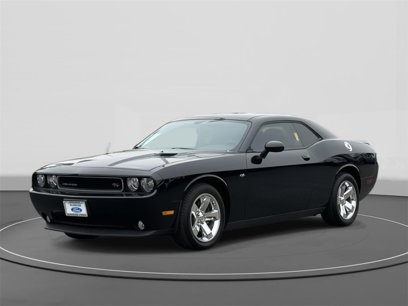 Used 2014 Dodge Challenger R/T w/ Electronics Convenience Group