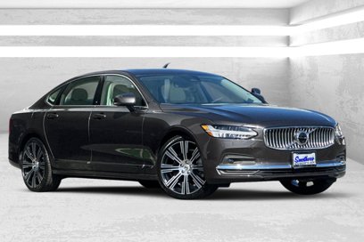 New 2025 Volvo S90 B6 Plus w/ Protection Package Premier